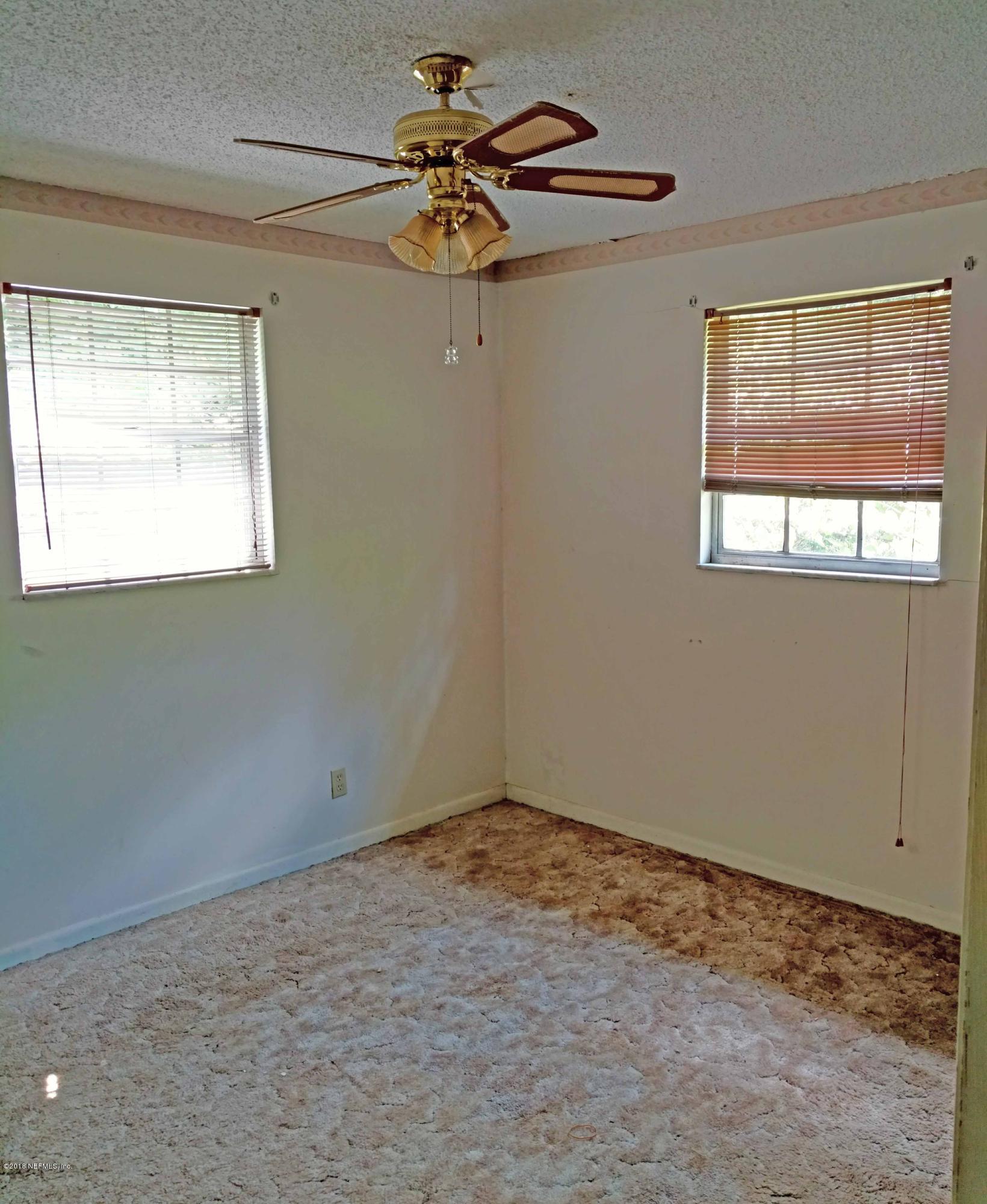 2271 Stauffer Road Green Cove Springs, FL 32043 - Photo 9 of 14 Master Bedroom