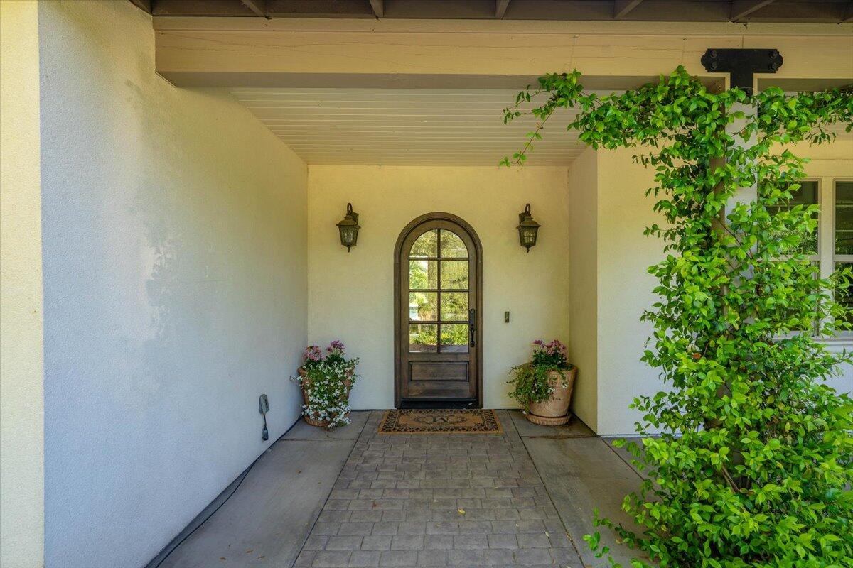 3 Silver King Road Redding, CA 96001 - Photo 12 of 13 a front view of a house with garden