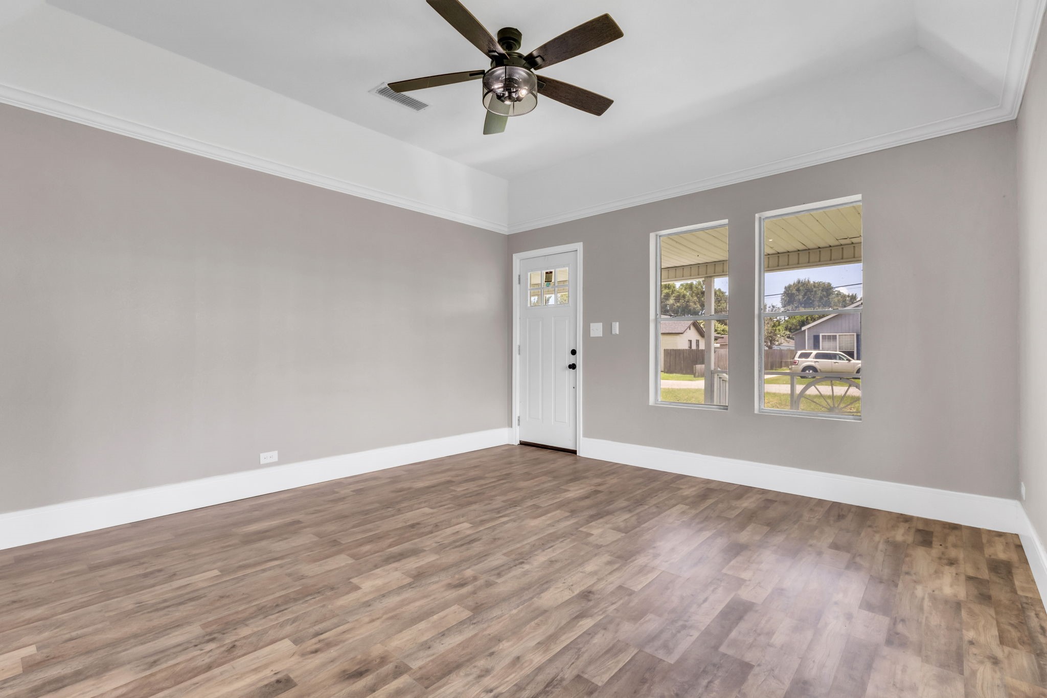 5010 Wilson Street Groves, TX 77619 - Photo 9 of 27