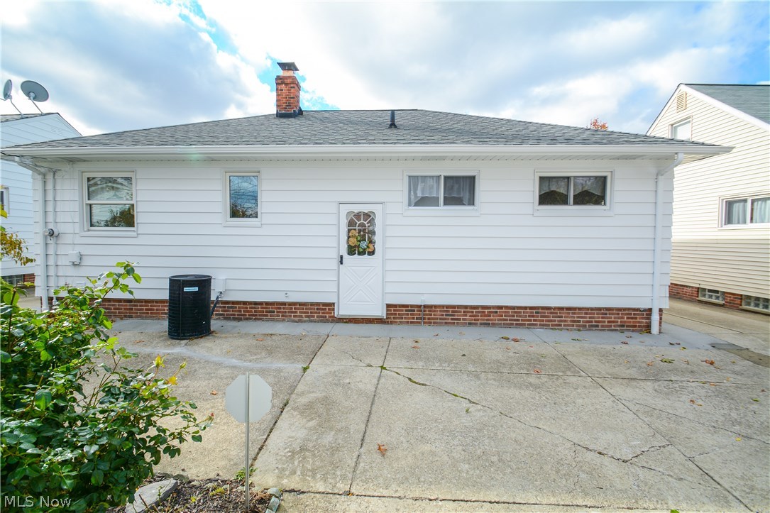 799 Glenhurst Road Willowick, OH 44095 - Photo 26 of 35