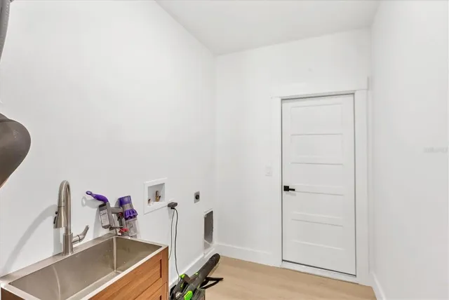 a view of an house with backyard and balcony