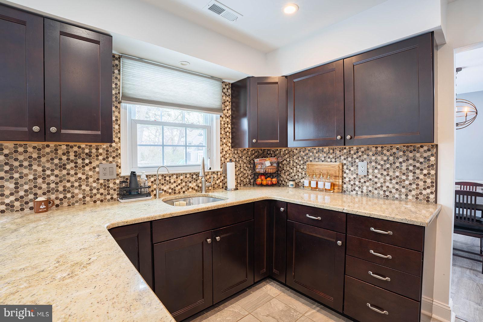601 Tallowood Lane Mount Laurel, NJ 08054 - Photo 12 of 43 Modern kitchen with elegant finishes.
