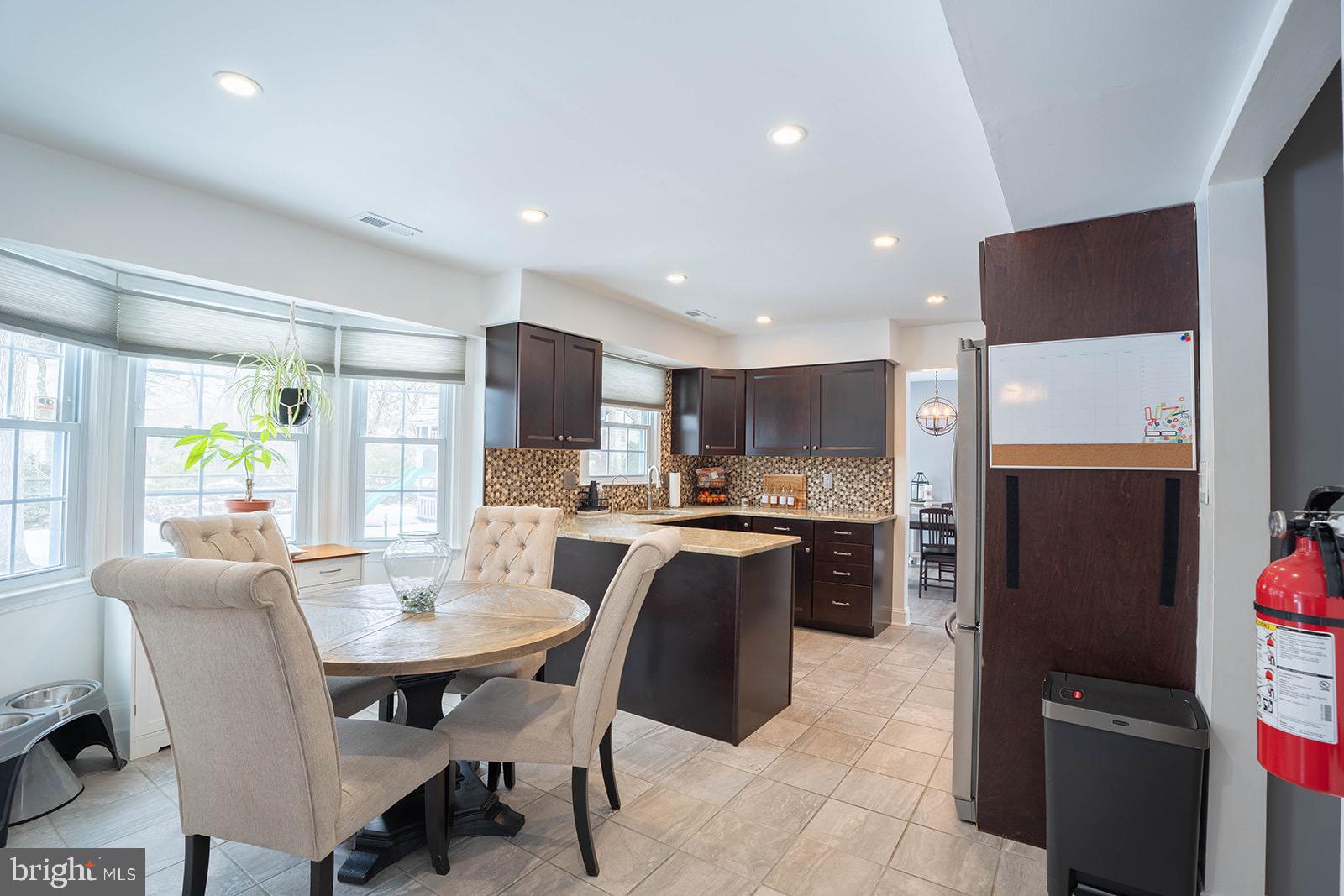601 Tallowood Lane Mount Laurel, NJ 08054 - Photo 13 of 43 Modern kitchen with natural light and style.