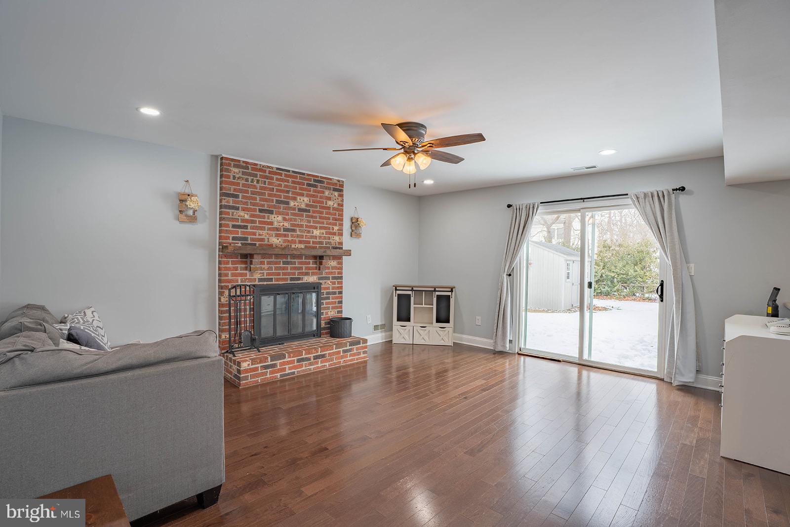 601 Tallowood Lane Mount Laurel, NJ 08054 - Photo 20 of 43 Inviting space with a cozy fireplace.