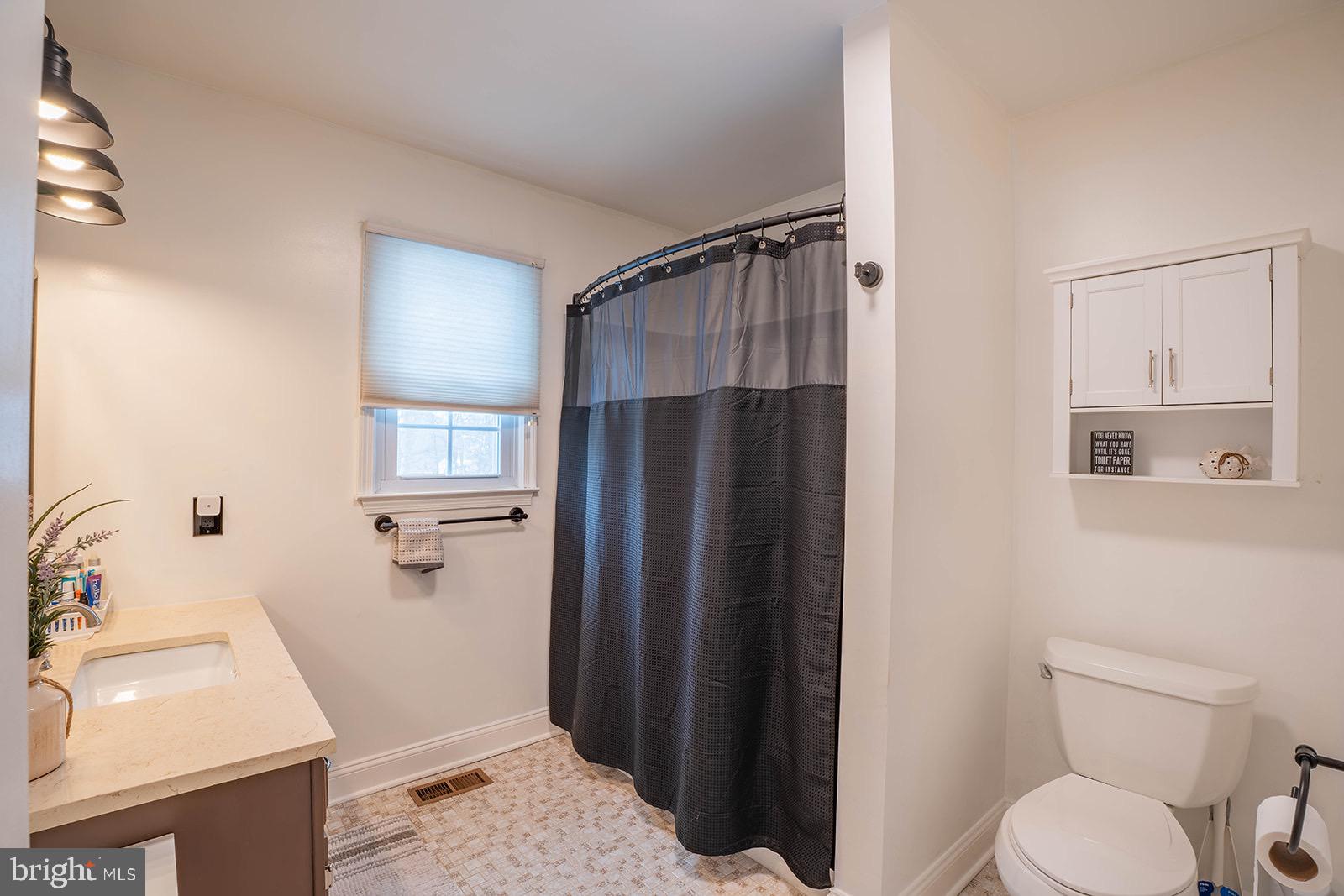 601 Tallowood Lane Mount Laurel, NJ 08054 - Photo 30 of 43 Modern bathroom with stylish fixtures.
