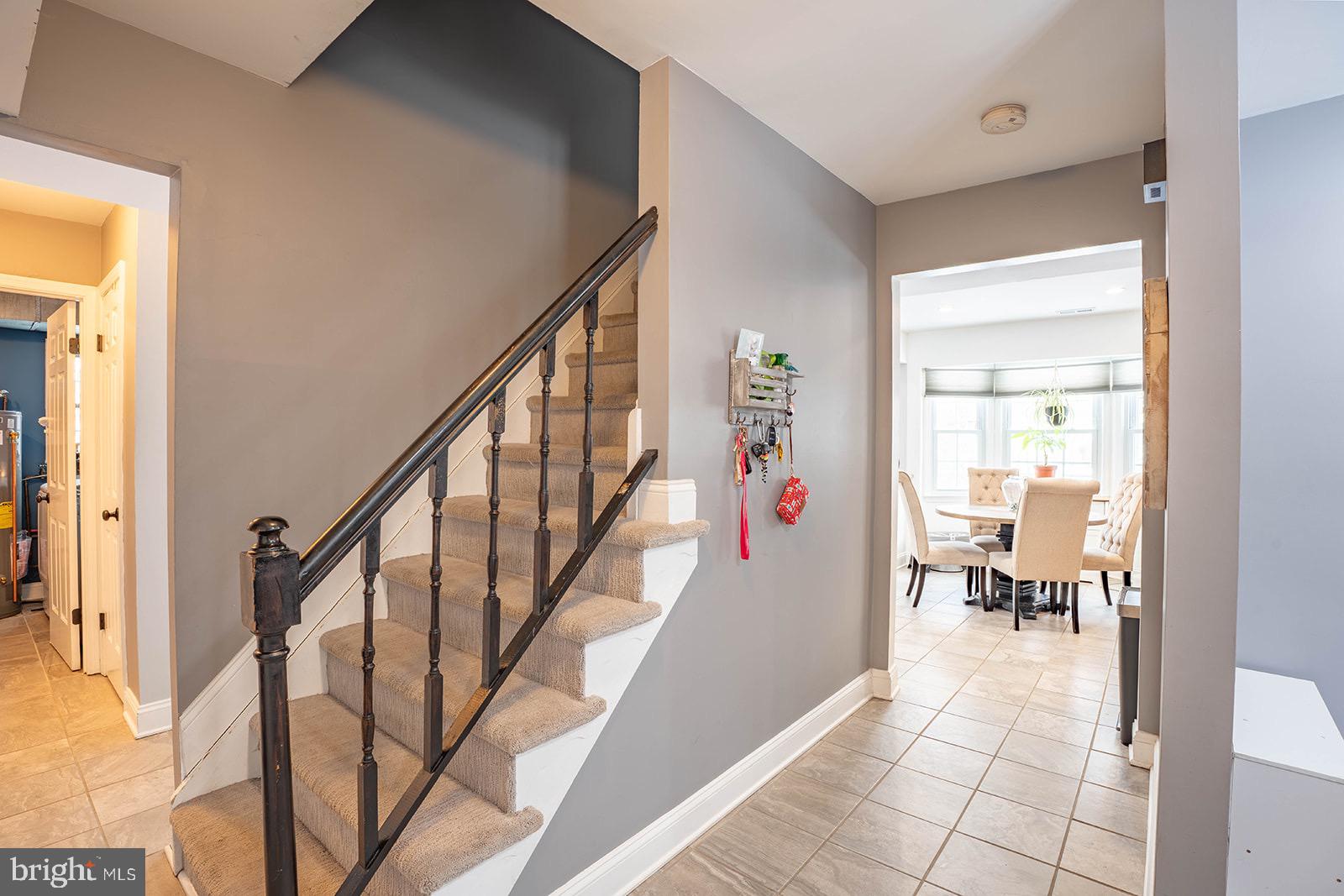 601 Tallowood Lane Mount Laurel, NJ 08054 - Photo 3 of 43 Inviting entryway with stylish staircase.