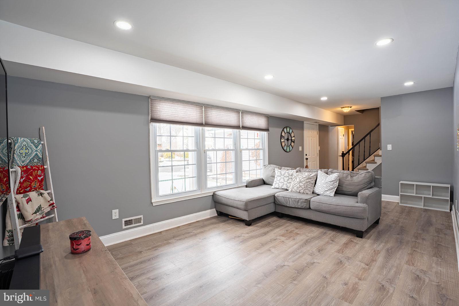 601 Tallowood Lane Mount Laurel, NJ 08054 - Photo 4 of 43 Bright and inviting living space awaits you.