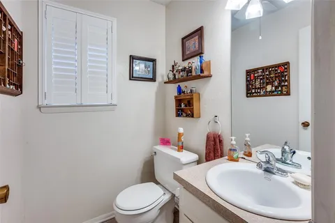 $274,900 | 6120 Whitman Avenue, Fort Worth, TX 76133