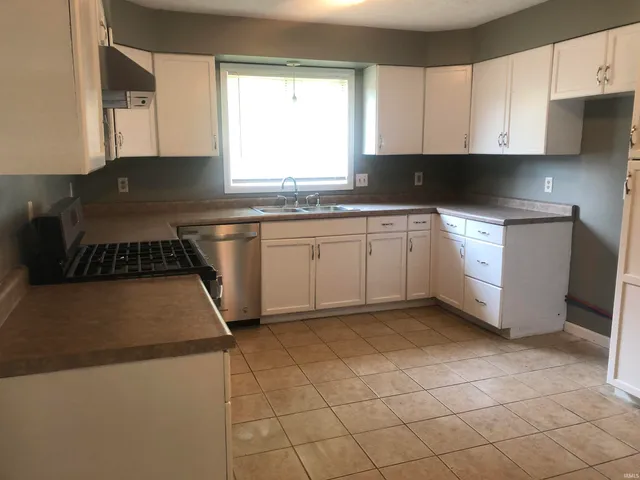 $1,250 | 1873 Warhawk Road, Peru, IN 46970