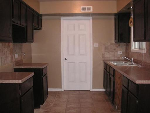 62 Churn Road Matteson, IL 60443 - Photo 3 of 5