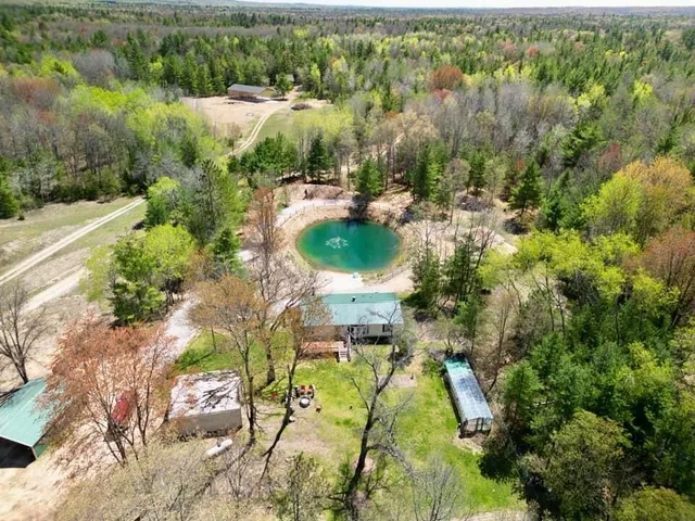 $275,999 | 1255 East Chickadee Lane, Luther, MI 49656