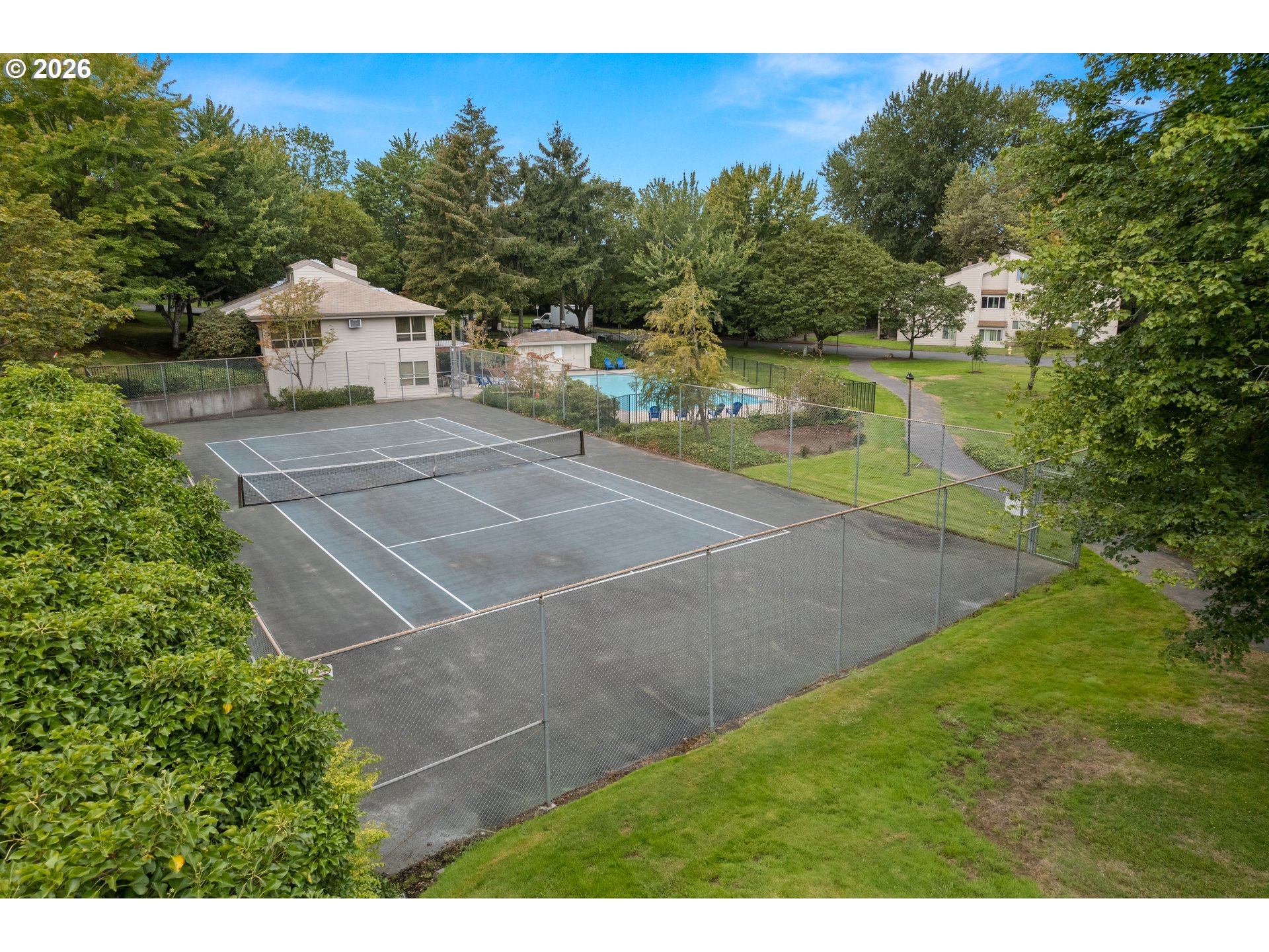 9912 Southwest Trapper Terrace Beaverton, OR 97008 - Photo 25 of 35 Community Tennis