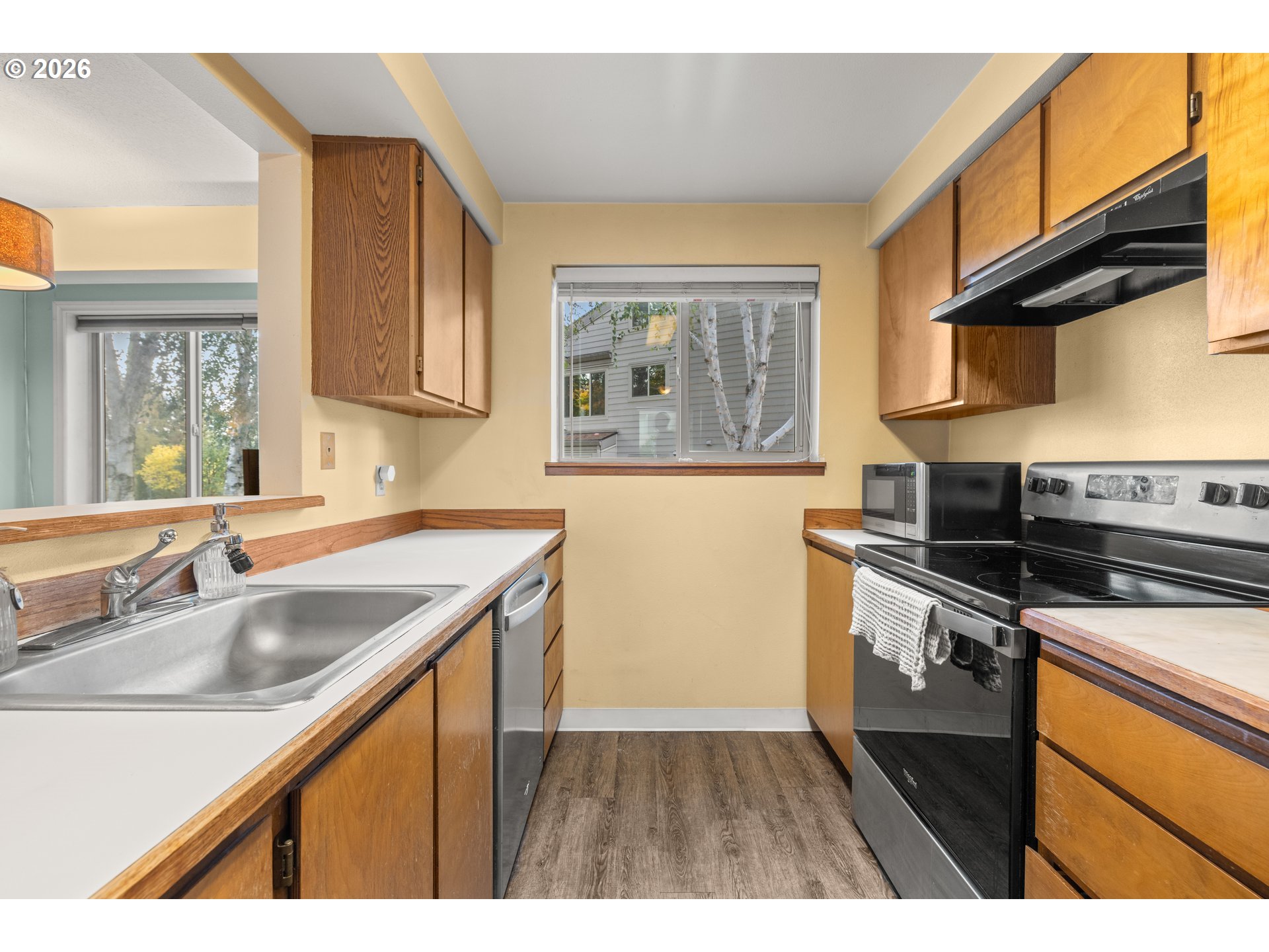 9912 Southwest Trapper Terrace Beaverton, OR 97008 - Photo 5 of 35