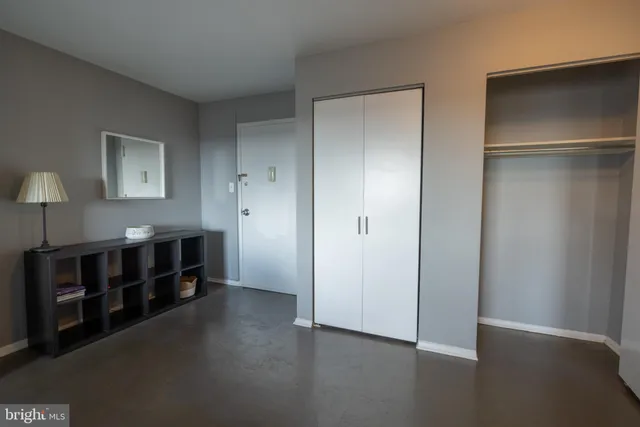 a view of a livingroom with furniture