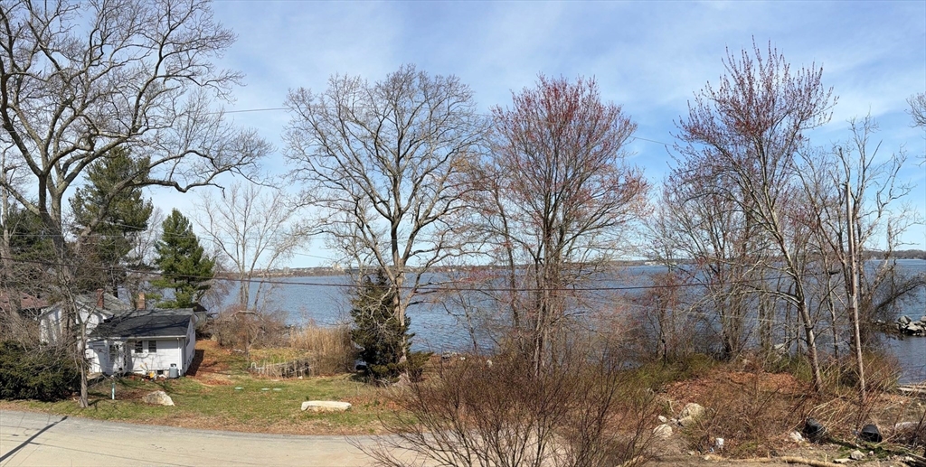 951 Dickinson Street Fall River, MA 02721 - Photo 7 of 19