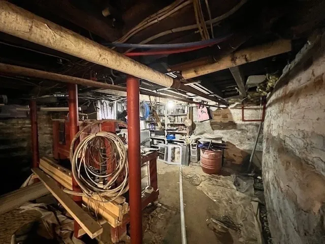 $210,000 | 93 Maple Street, Greenfield, MA 01301