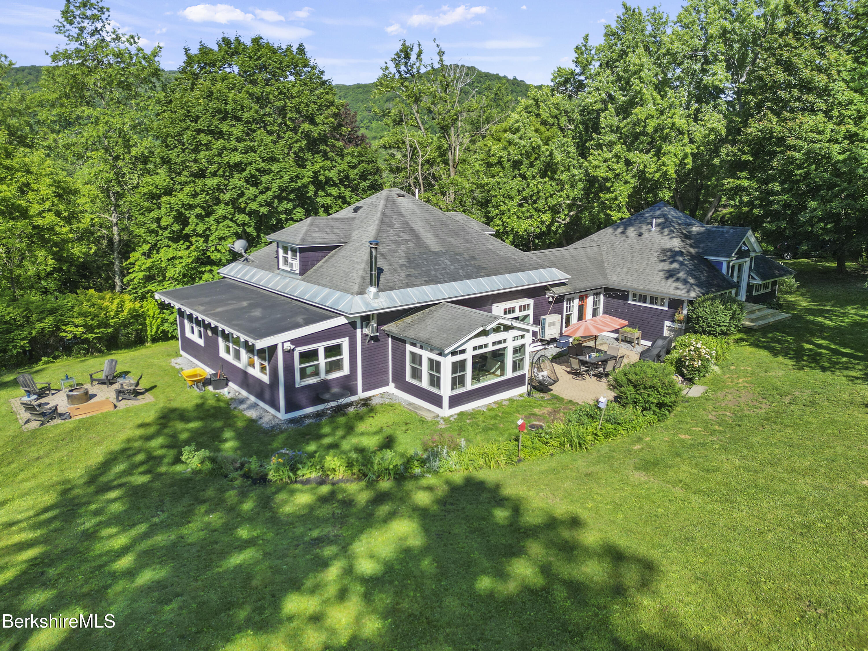 1020 Simonds Road Williamstown, MA 01267 - Photo 50 of 53 910 Aerial View