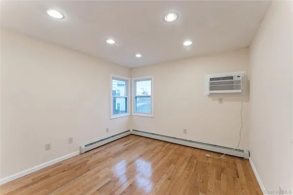 $3,200 | 228-20 Edgewood Avenue, Unit 2 | Brookville