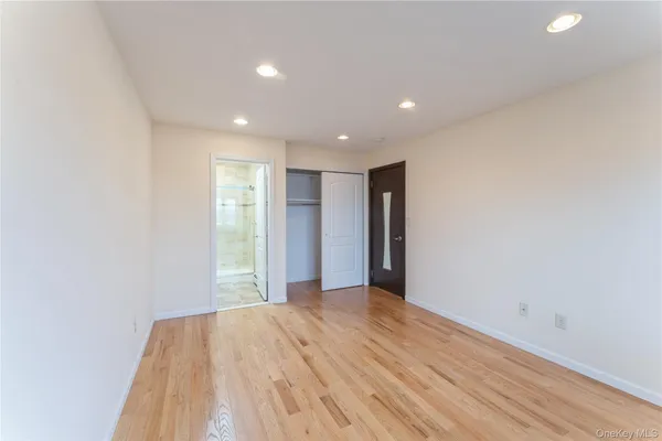 $3,200 | 228-20 Edgewood Avenue, Unit 2 | Brookville