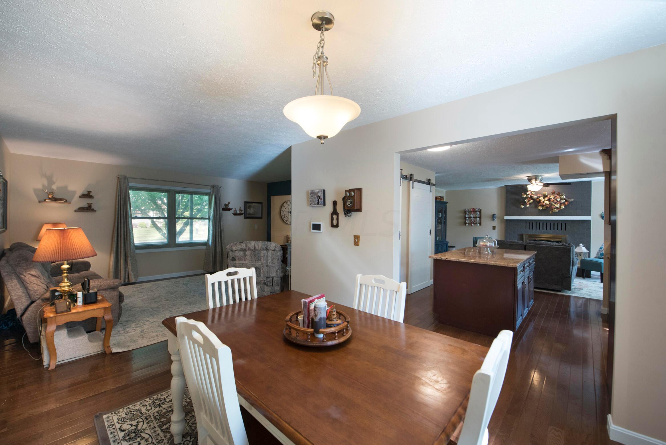 229 Rugby Lane Columbus, OH 43230 - Photo 13 of 41