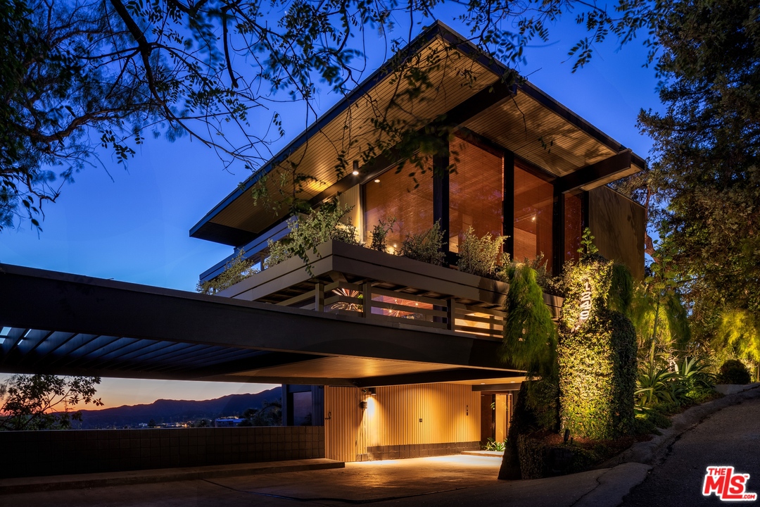 1249 North Tigertail Road Los Angeles, CA 90049 - Photo 25 of 26 Gallery Image 25