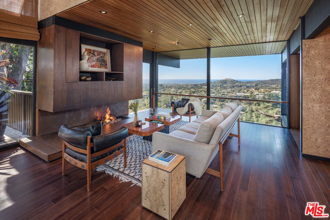 1249 North Tigertail Road Los Angeles, CA 90049 - Photo 6 of 26 Gallery Image 6