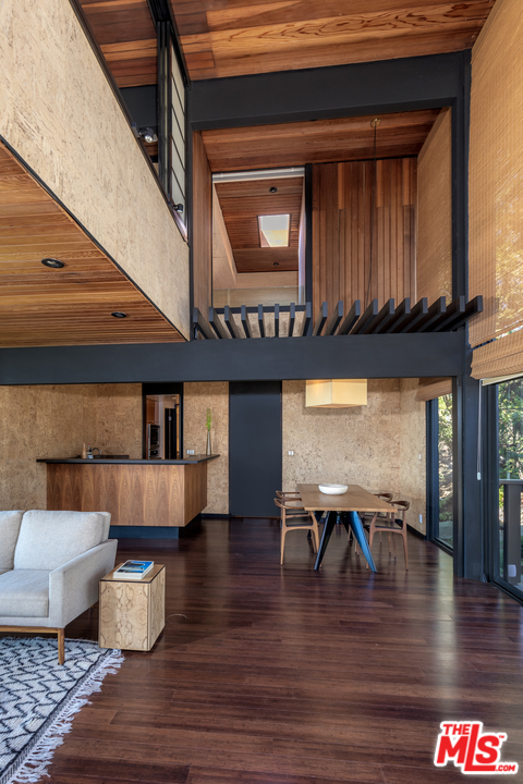 1249 North Tigertail Road Los Angeles, CA 90049 - Photo 7 of 26 Gallery Image 7