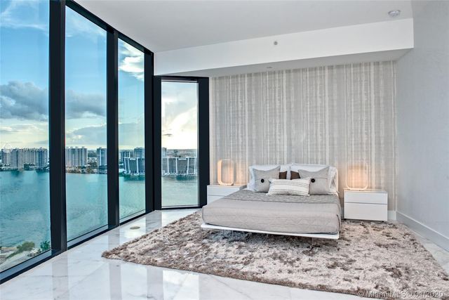 $4,960,000 | 18555 Collins Avenue, Unit 2901, Sunny Isles Beach, FL 33160