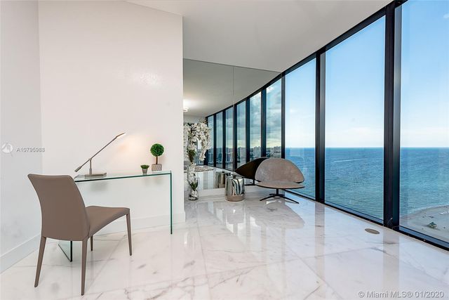 $4,960,000 | 18555 Collins Avenue, Unit 2901, Sunny Isles Beach, FL 33160