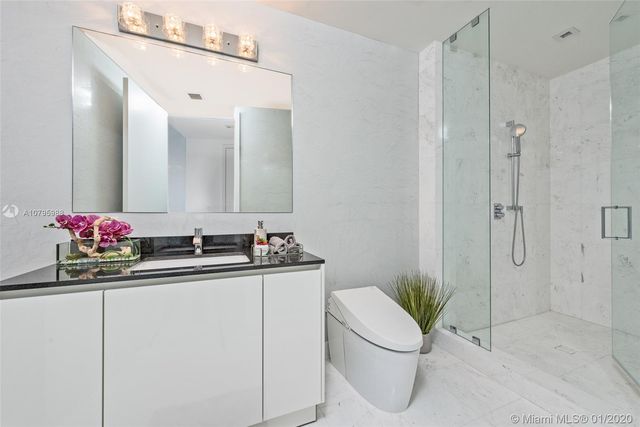 $4,960,000 | 18555 Collins Avenue, Unit 2901, Sunny Isles Beach, FL 33160