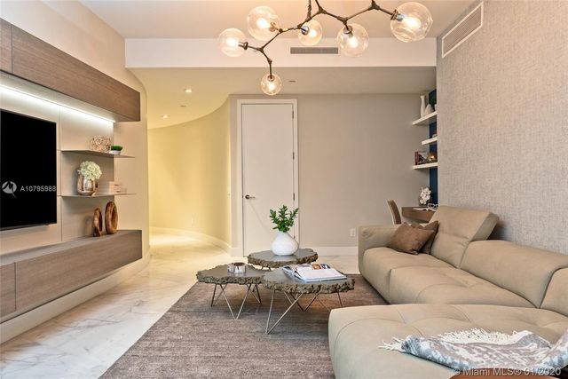 $4,960,000 | 18555 Collins Avenue, Unit 2901, Sunny Isles Beach, FL 33160