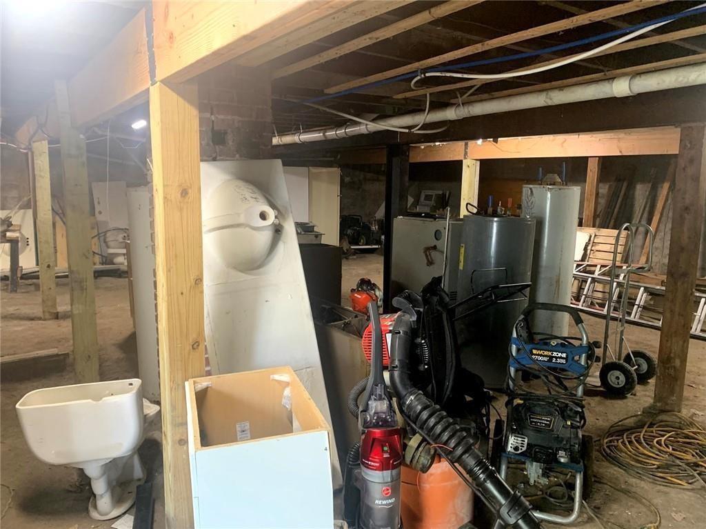 10906 East Truman Road Independence, MO 64053 - Photo 11 of 95