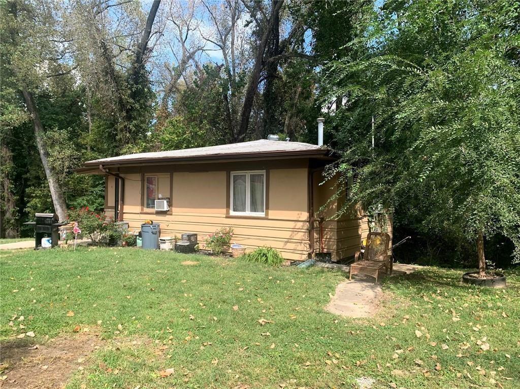 10906 East Truman Road Independence, MO 64053 - Photo 16 of 95