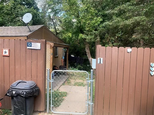 $340,000 | 10906 East Truman Road, Independence, MO 64053