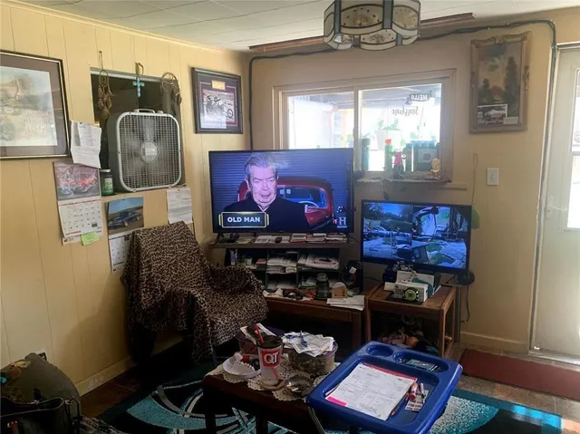 $340,000 | 10906 East Truman Road, Independence, MO 64053