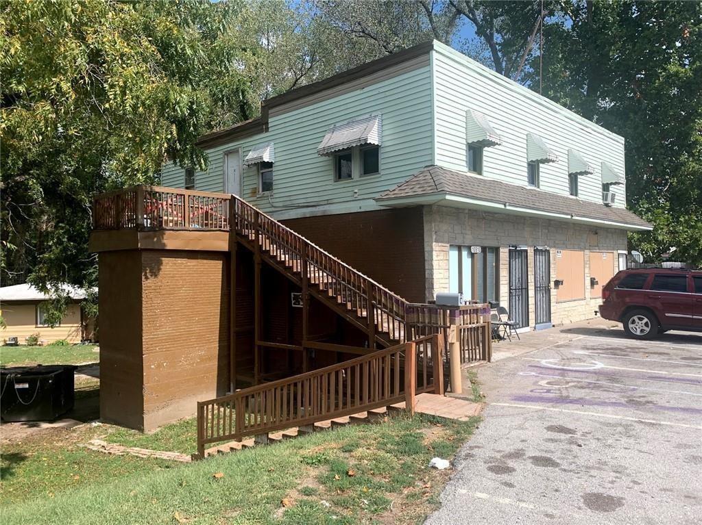 10906 East Truman Road Independence, MO 64053 - Photo 3 of 95