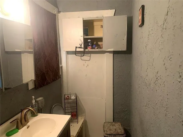 $340,000 | 10906 East Truman Road, Independence, MO 64053