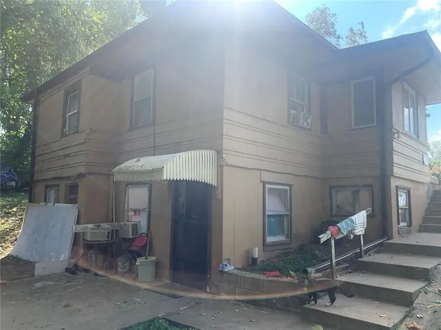 $340,000 | 10906 East Truman Road, Independence, MO 64053