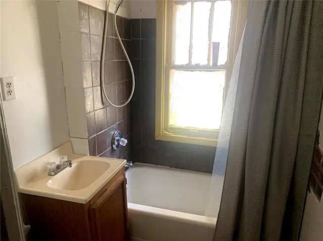 $340,000 | 10906 East Truman Road, Independence, MO 64053