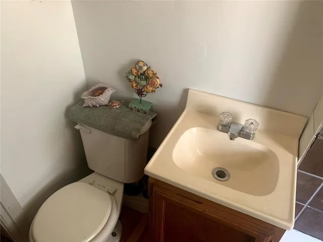 $340,000 | 10906 East Truman Road, Independence, MO 64053