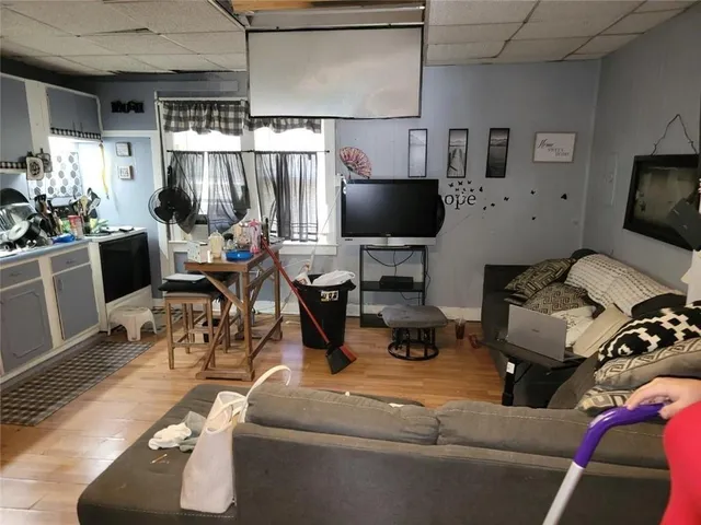 $340,000 | 10906 East Truman Road, Independence, MO 64053