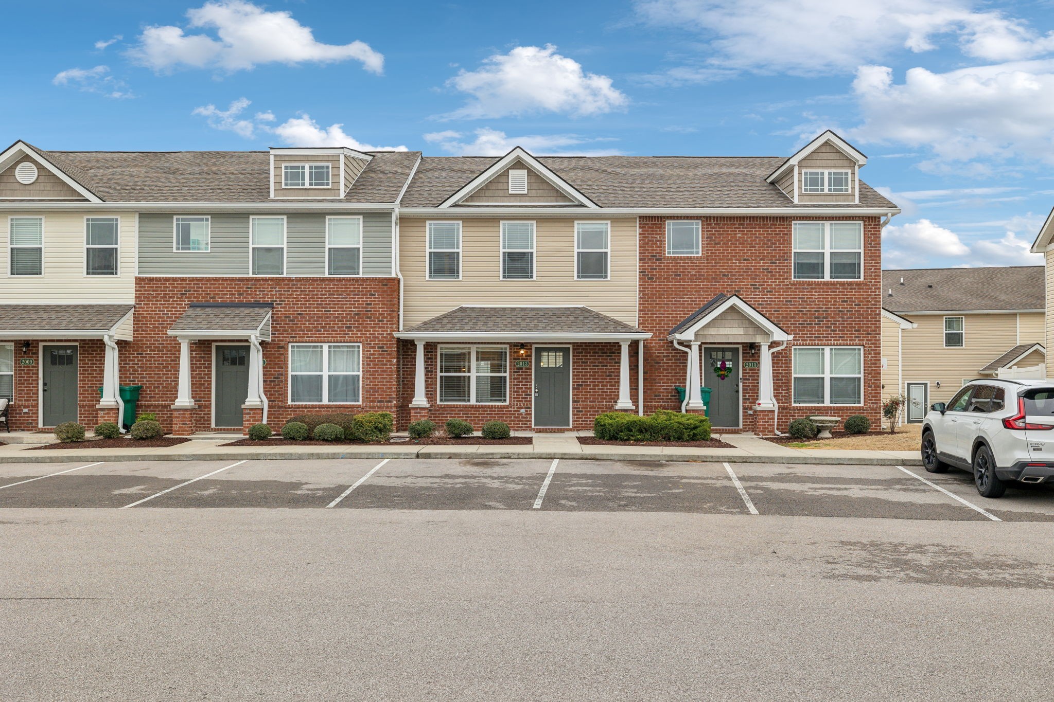 2013 Blossom Run Spring Hill Spring Hill, TN 37174 - Photo 3 of 32