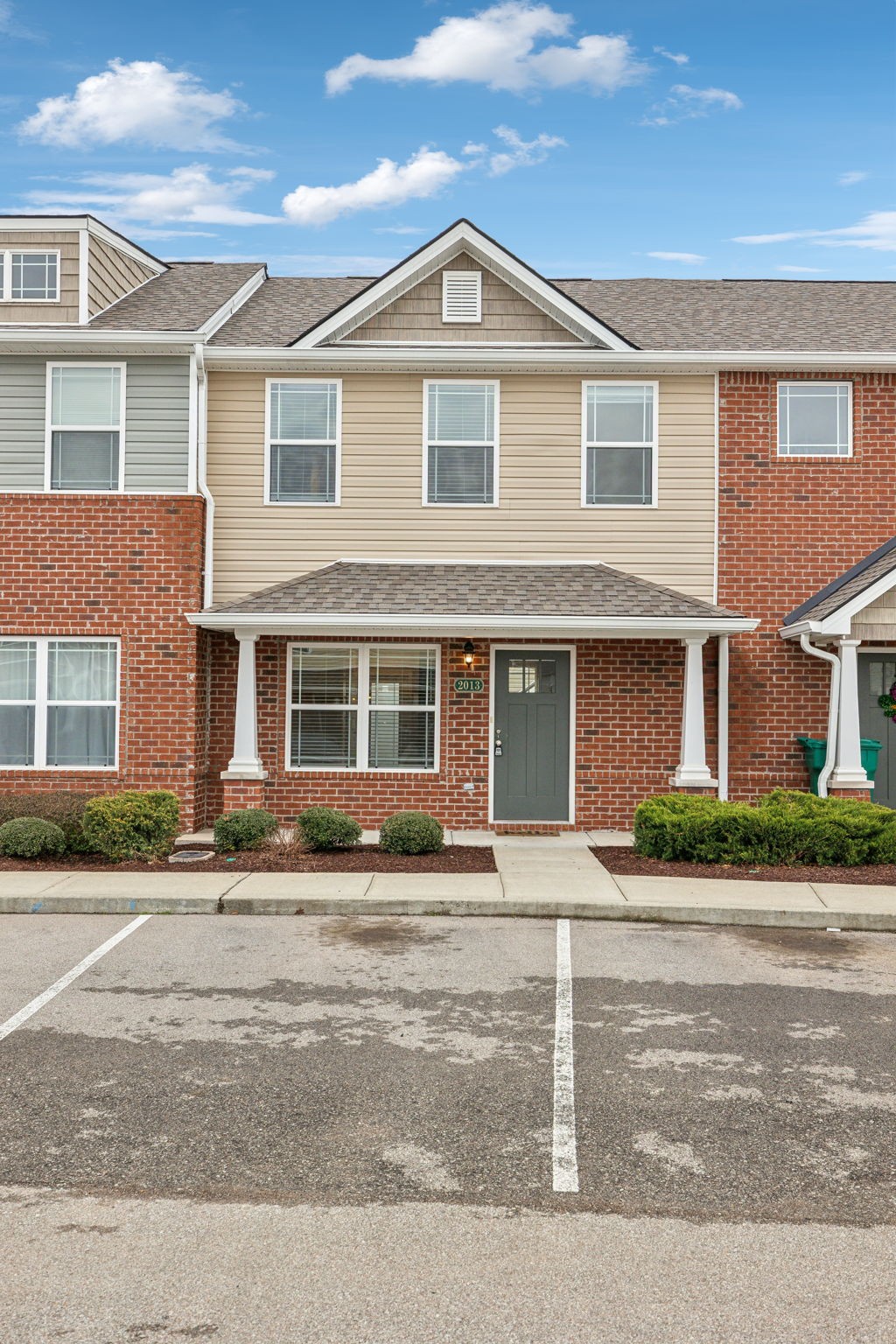 2013 Blossom Run Spring Hill Spring Hill, TN 37174 - Photo 5 of 32