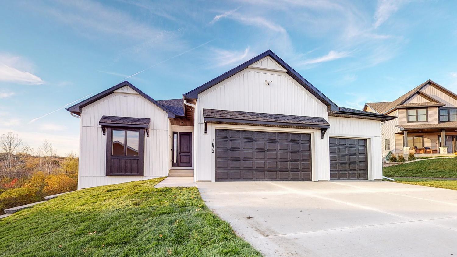 928 Milborne Lane Northwest Rochester, MN 55901 - Photo 2 of 29