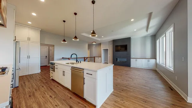 $799,900 | 928 Milborne Lane Northwest, Rochester, MN 55901