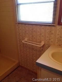138 Woodland Church Road Clyde, NC 28721 - Photo 18 of 22 a bathroom with a shower