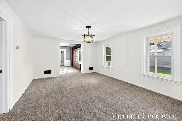 $219,900 | 832 East Michigan Avenue, Marshall, MI 49068
