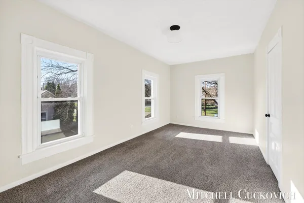 $219,900 | 832 East Michigan Avenue, Marshall, MI 49068