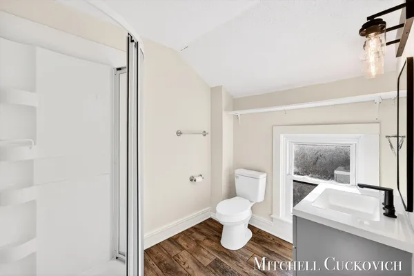 $219,900 | 832 East Michigan Avenue, Marshall, MI 49068