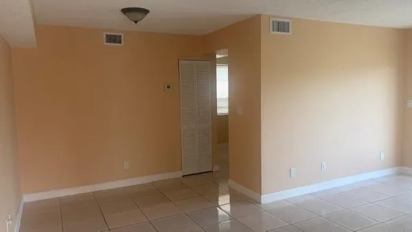 $2,299 | Undisclosed Address, Pembroke Pines, FL 33025